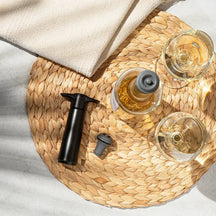 Vacu Vin Wine pump with 2 wine stoppers - Wine Saver - Black