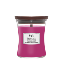 WoodWick Scented Candle Medium Wild Berry & Beets - 11 cm / ø 10 cm - Scented Candle in Glass - Wooden Wick