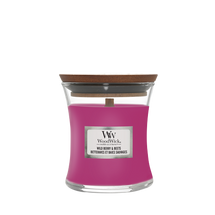 WoodWick Scented Candle Mini Wild Berry & Beets - 8 cm / ø 7 cm - Scented Candle in Glass - Wooden Wick