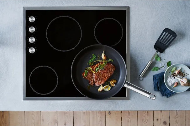 WMF Baking Spatula Profi Plus 32 cm - Including FREE Cookinglife Oil Sprayer 100 ml