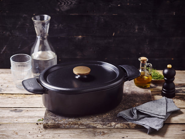 Alva Casserole - Dutch Oven - Nori - Cast Iron ø 26 cm - Enameled non-stick coating + Free Handles