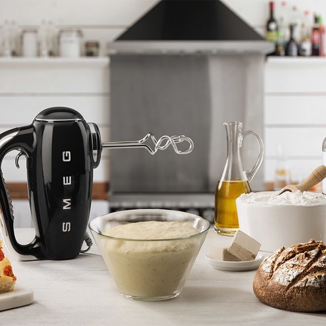 SMEG hand mixer