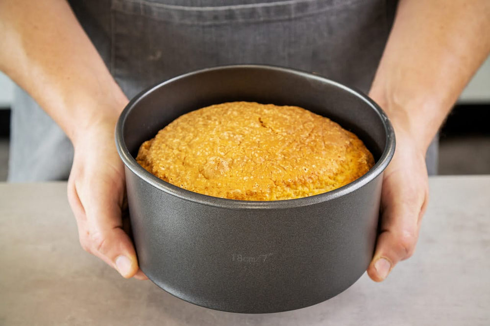 MasterClass Cake pan - high rim - loose bottom - ø 18 cm