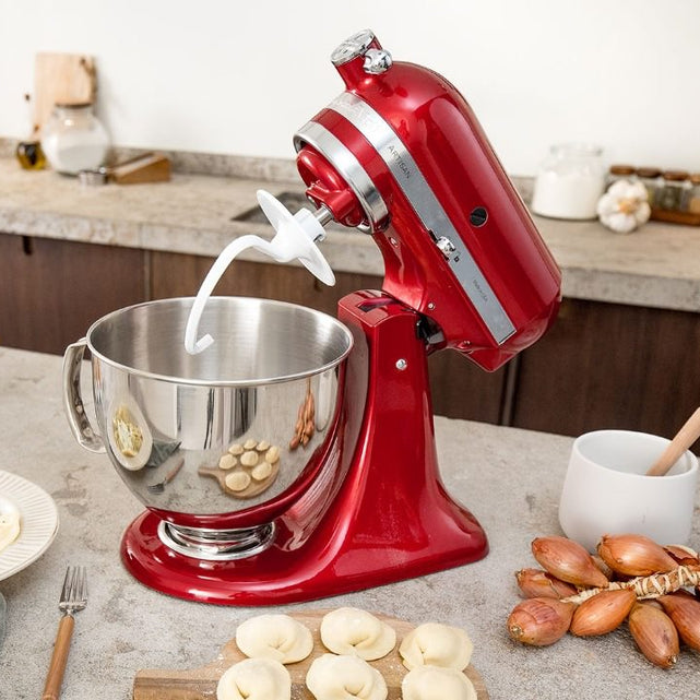 Food processor features
