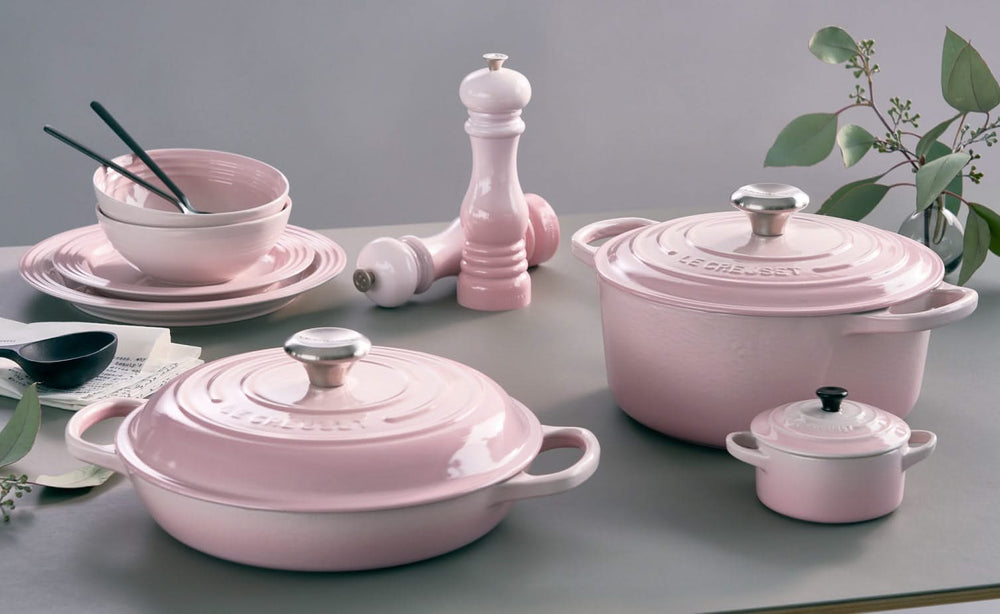 Le Creuset Casserole Signature - Campagnard - Shell Pink - ø 26 cm / 2.2 liters