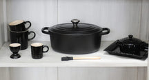 Le Creuset Casserole Signature - Oval - Matte Black - ø 27 cm / 4.1 liter