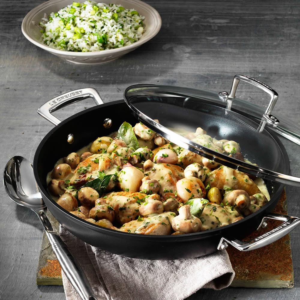 Le Creuset sauté pan - Sauteuse - with lid - Les Forgées TNS - ø 24 cm / 2.3 liters - standard non-stick coating