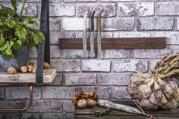 Laguiole Style de Vie Knife Magnet Walnut 50 cm
