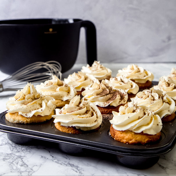 MasterClass Muffin Pan 12-cup - Steel 35 x 27 cm - Cupcake Tin - Non-Stick