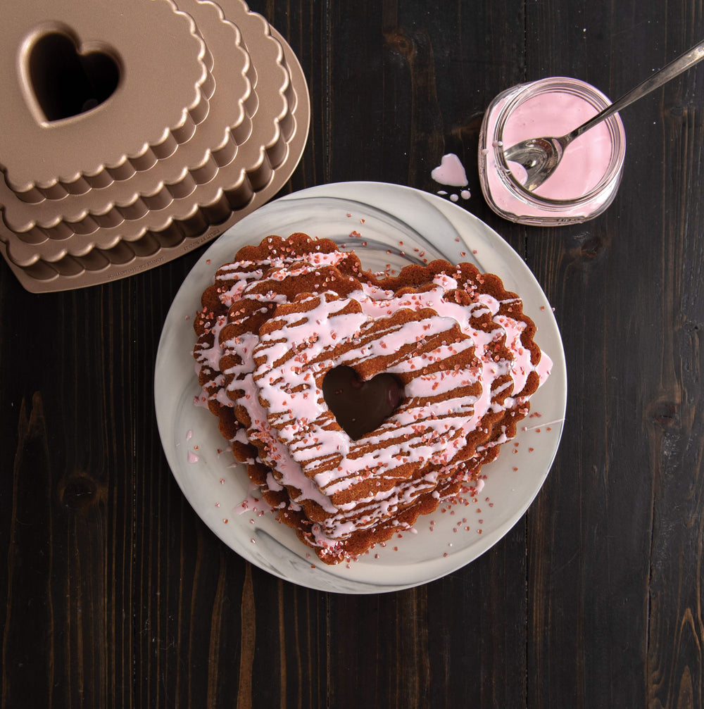 Nordic Ware Turban / bake form - Tiered Heart Bundt - cast aluminum - 27 x 25 cm / 2.8 liter