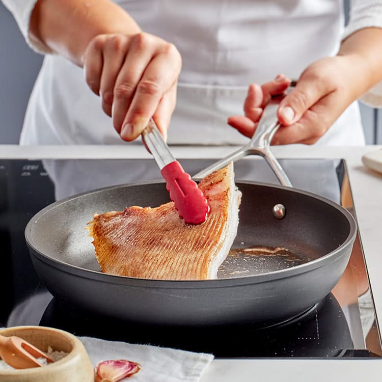 Demeyere Frying pan Alu Pro 5 - Duraslide Titanium - ø 32 cm - standard non-stick coating