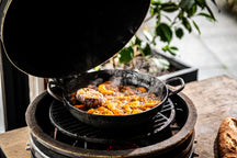 Forged Cast iron skillet with 2 handles - ø 24 cm