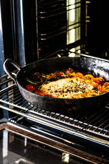 Forged Cast iron skillet with 2 handles - ø 24 cm