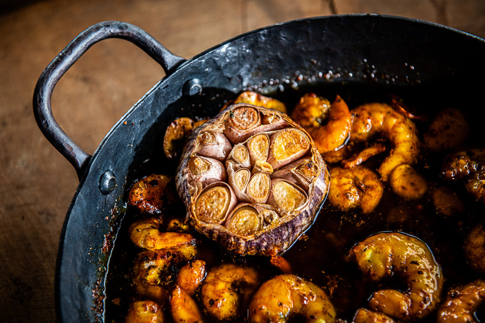 Forged Cast iron skillet with 2 handles - ø 24 cm