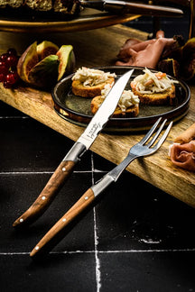 Laguiole Style de Vie Cutlery set - Olive wood - 16 - piece / 4 people