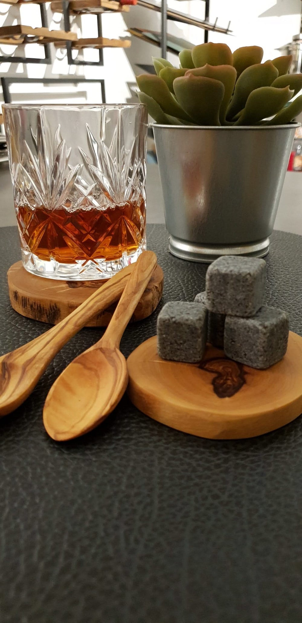 Jay Hill Whiskey Stones / Cooling Stones - 8 pieces - Reusable