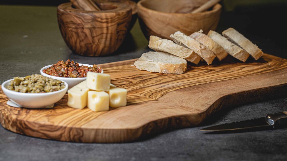 Cookinglife Serving board Tunea - Olive wood - 43 x 21 cm