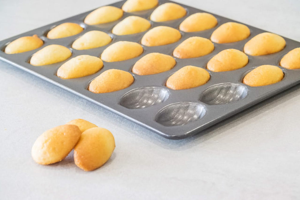 MasterClass bake form Mini Madeleines - 24 pieces