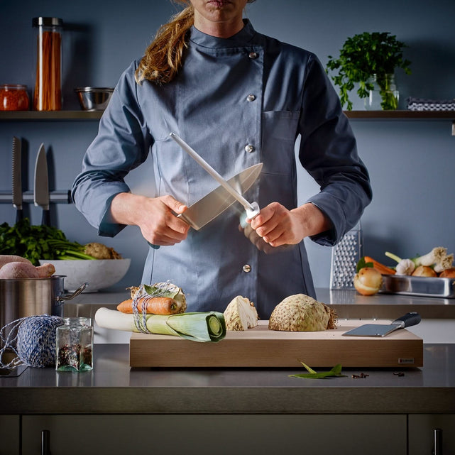 How do you use a sharpening steel?