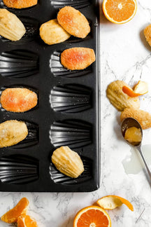 MasterClass bake form - 12 Madeleines