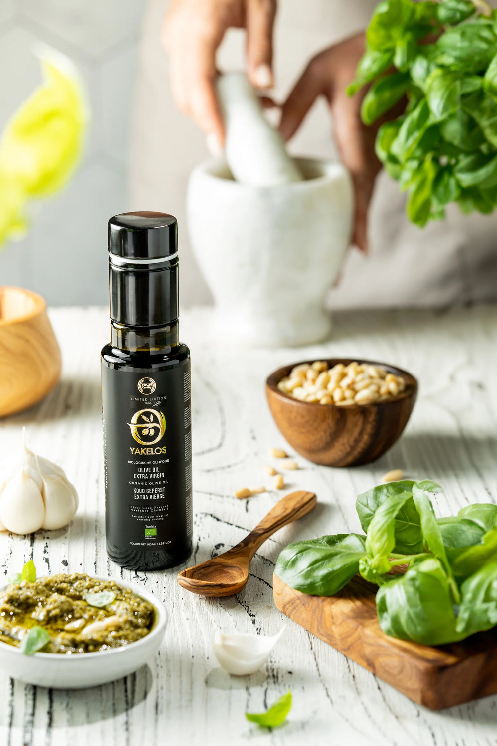 Yakelos Organic Extra Virgin Olive Oil - Sample Pack 100 ml with olive wood spoon